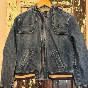 Vintage GAP denim moto zip distressed jacket. Women’s size Medium.